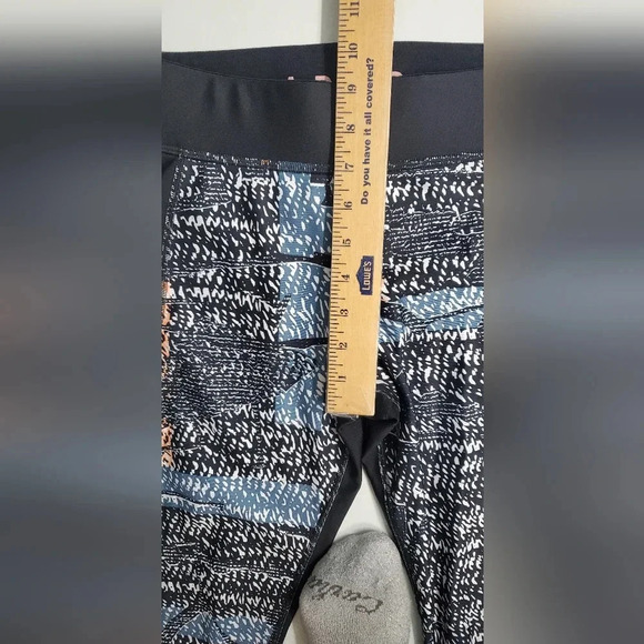 Under Armour Compression capri Leggings - Picture 7 of 8